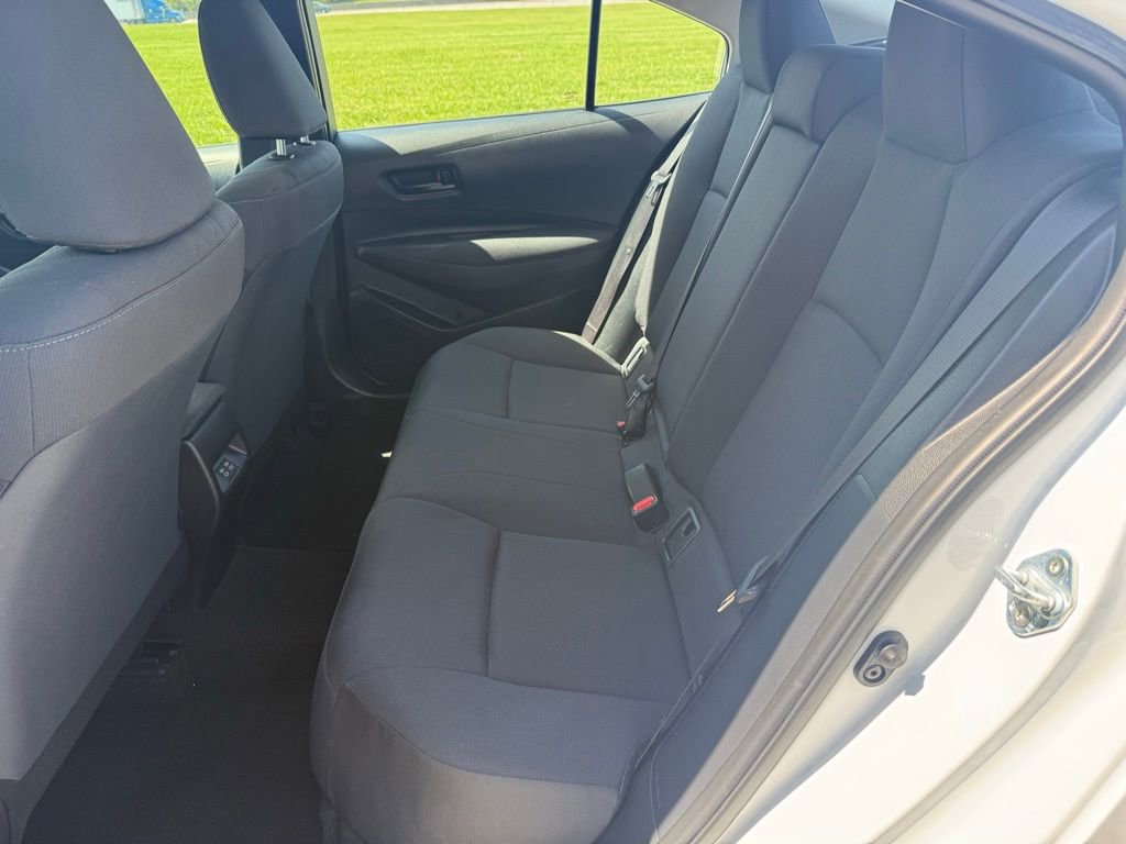 Used 2025 Toyota Corolla LE image 13