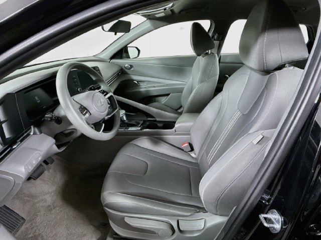Certified 2025 Hyundai Elantra Hybrid FWD image 22