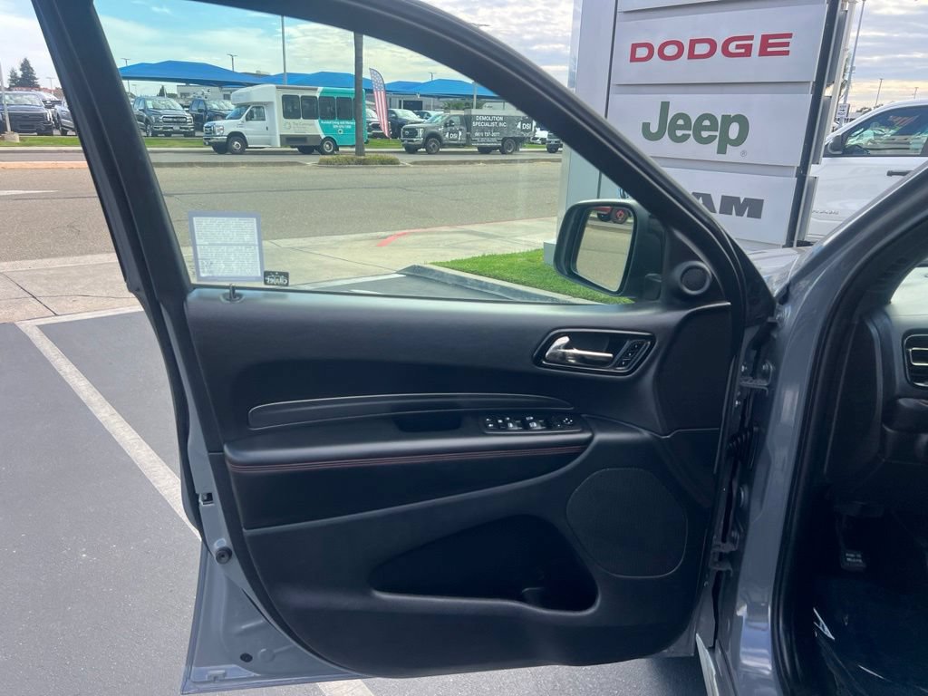 Used 2025 Dodge Durango GT AWD/4WD image 26
