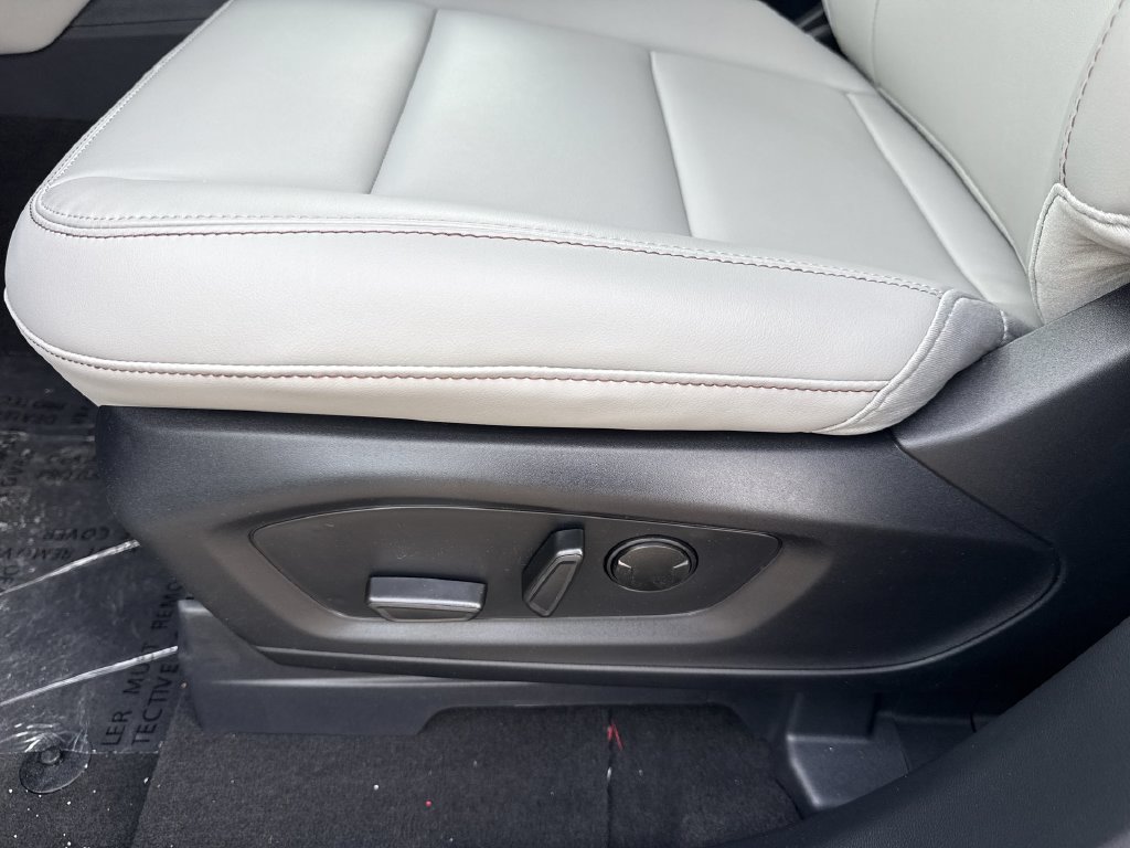 New 2026 Ford Explorer Active w/ Active Comfort Package AWD/4WD image 14