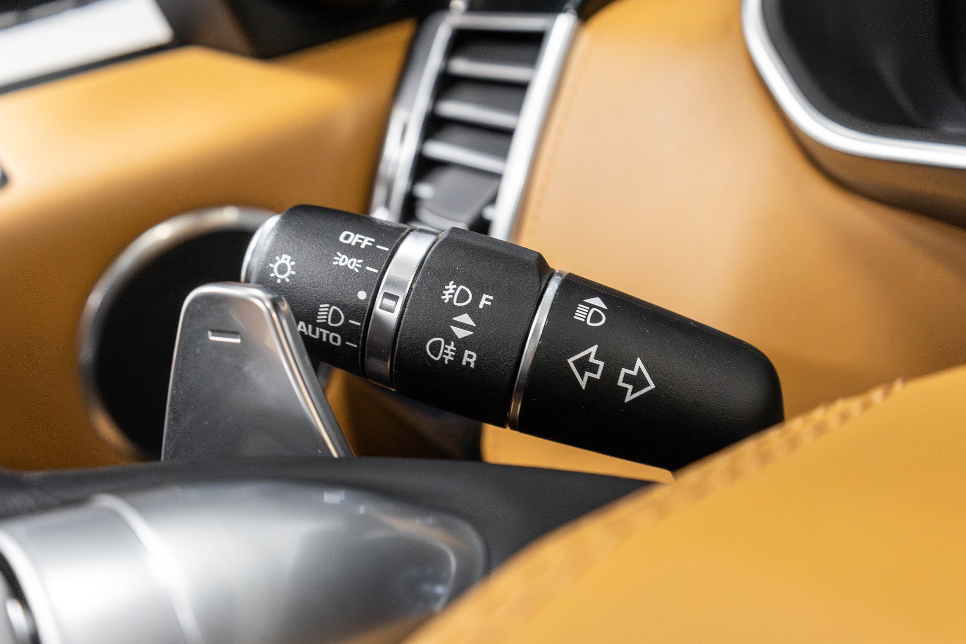 Used 2022 Land Rover Range Rover Autobiography image 10