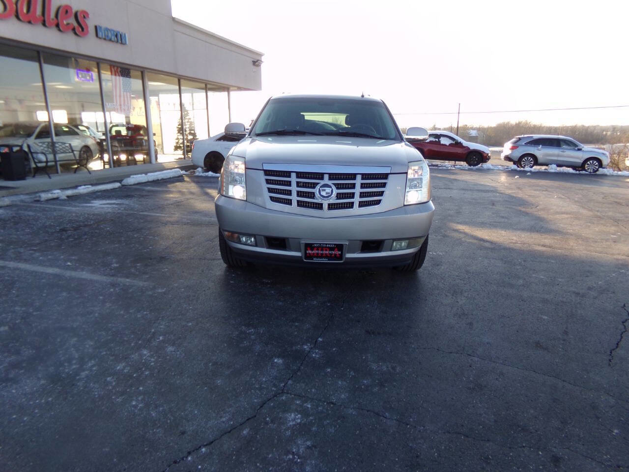 Used 2007 Cadillac Escalade AWD image 3