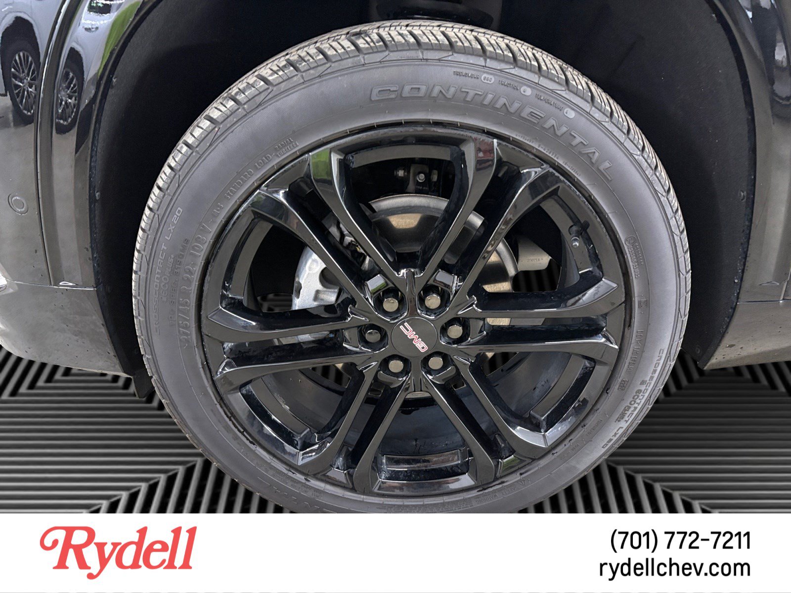 Certified 2026 GMC Acadia Denali w/ Super Cruise Package AWD/4WD image 9