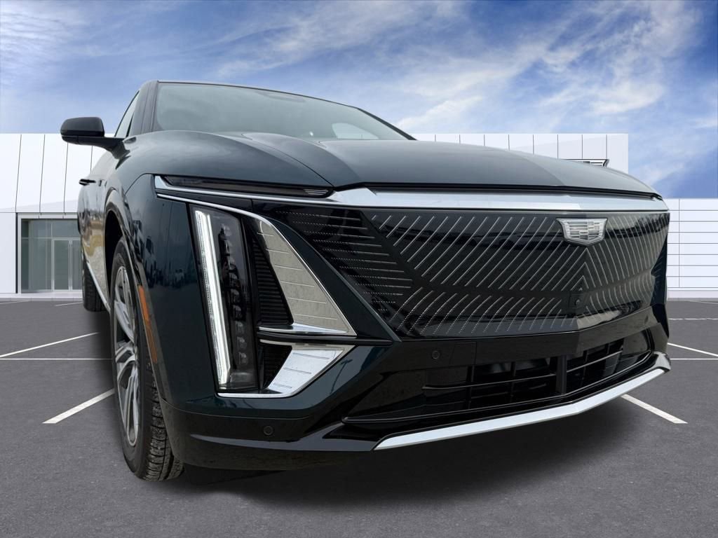 Certified 2025 Cadillac Lyriq Luxury w/ LPO, Floor Liner Package image 8