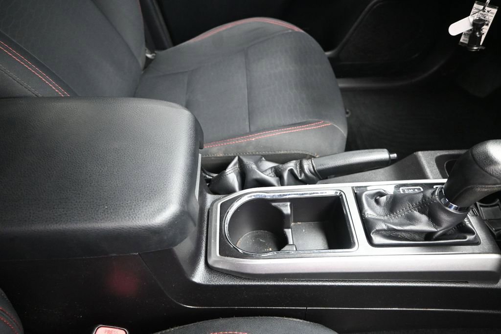 Used 2016 Toyota Tacoma SR5 w/ Towing Package RWD image 28