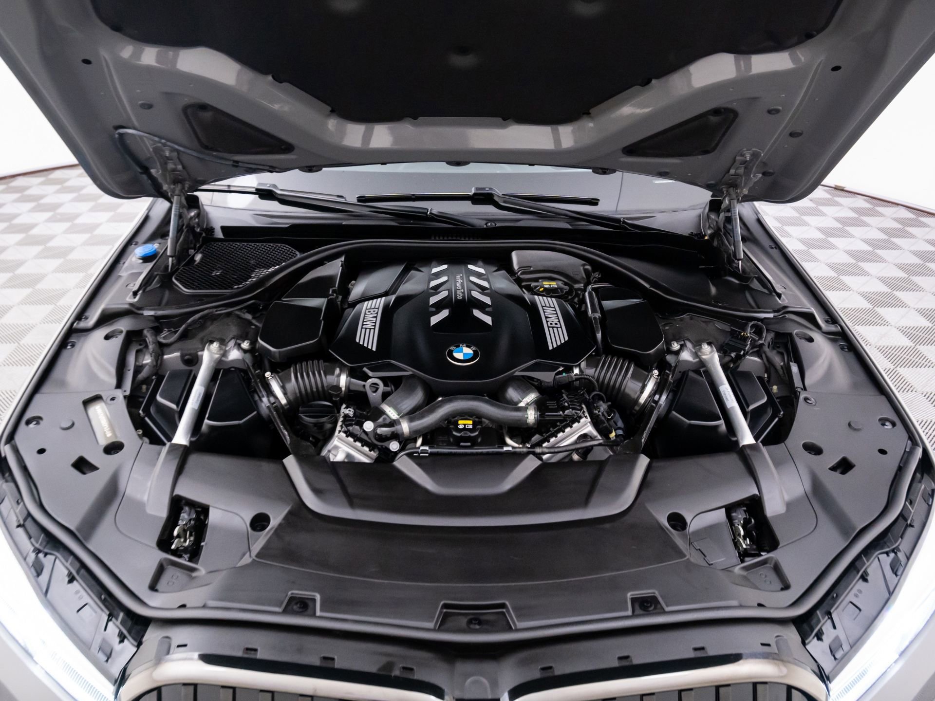 Certified 2022 BMW 750i xDrive 750i xDrive w/ Executive Package image 32