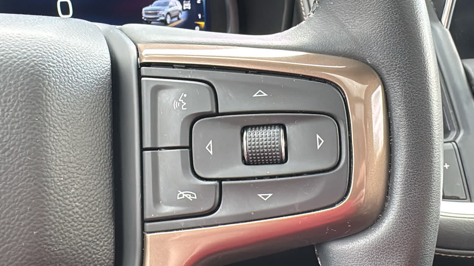 Certified 2023 Chevrolet Suburban High Country AWD/4WD image 11