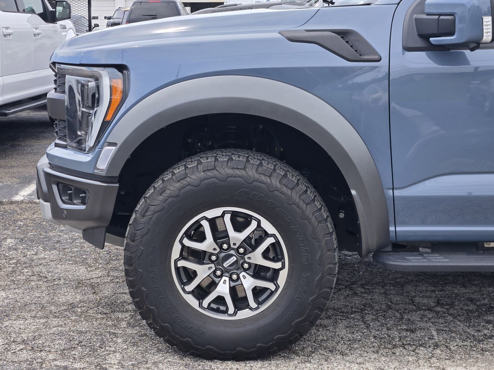 Used 2023 Ford F150 Raptor AWD/4WD image 9