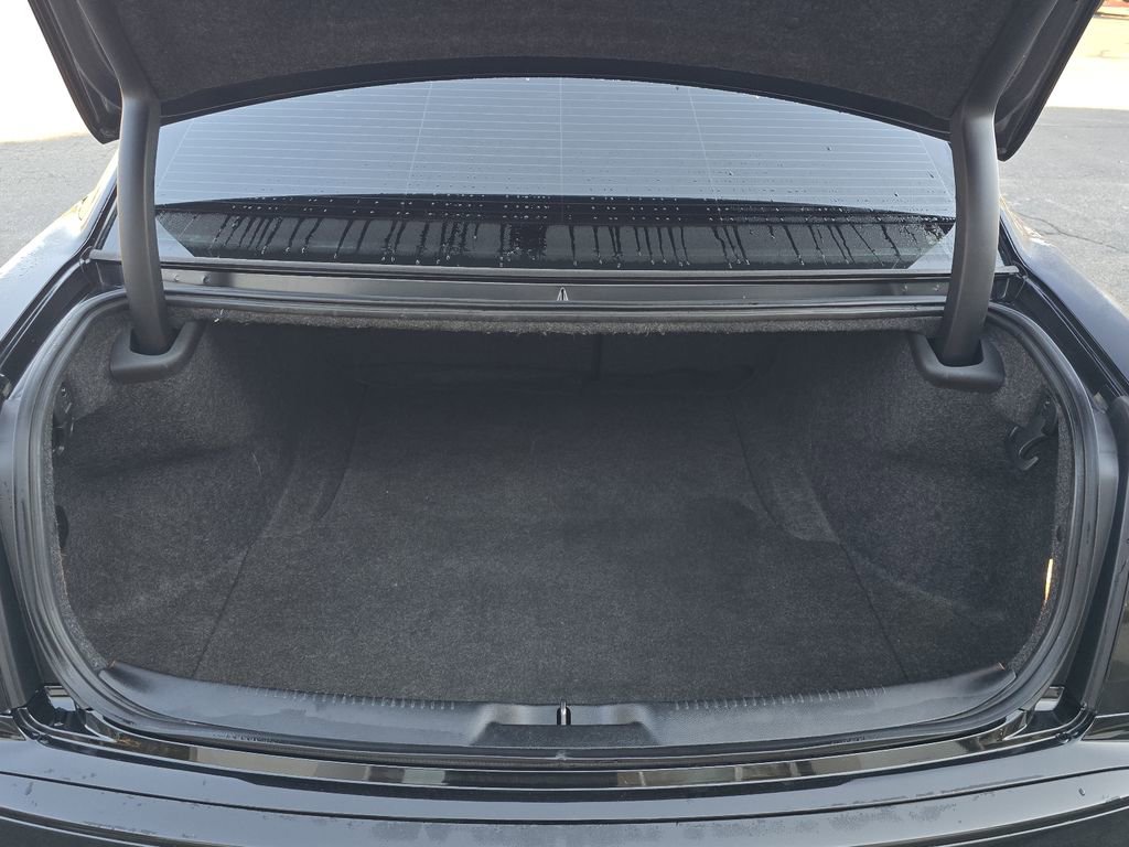 Used 2019 Chrysler 300 S w/ S Model Appearance Package image 9