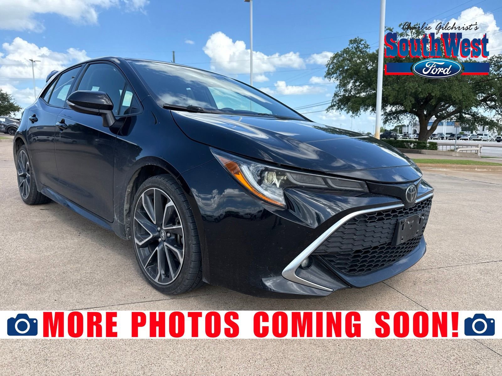 Used 2021 Toyota Corolla XSE FWD image 1