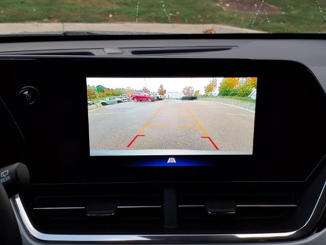 Used 2025 Chevrolet Trax LT w/ Driver Confidence Package FWD image 19