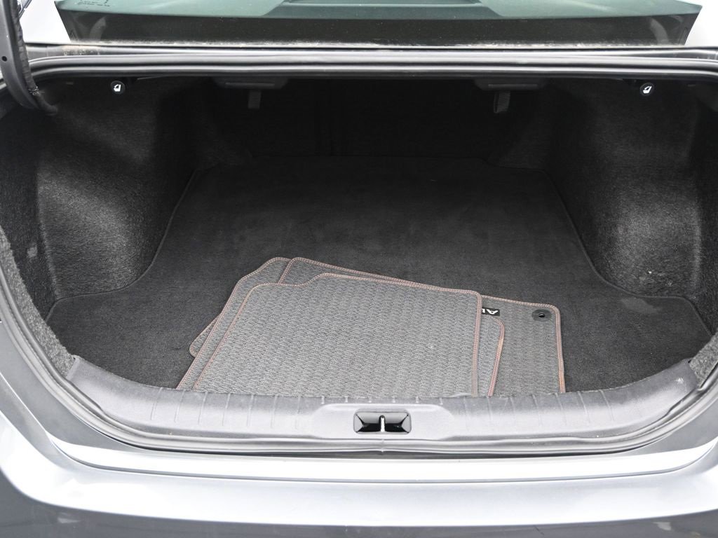 Used 2024 Nissan Altima 2.5 SR image 17