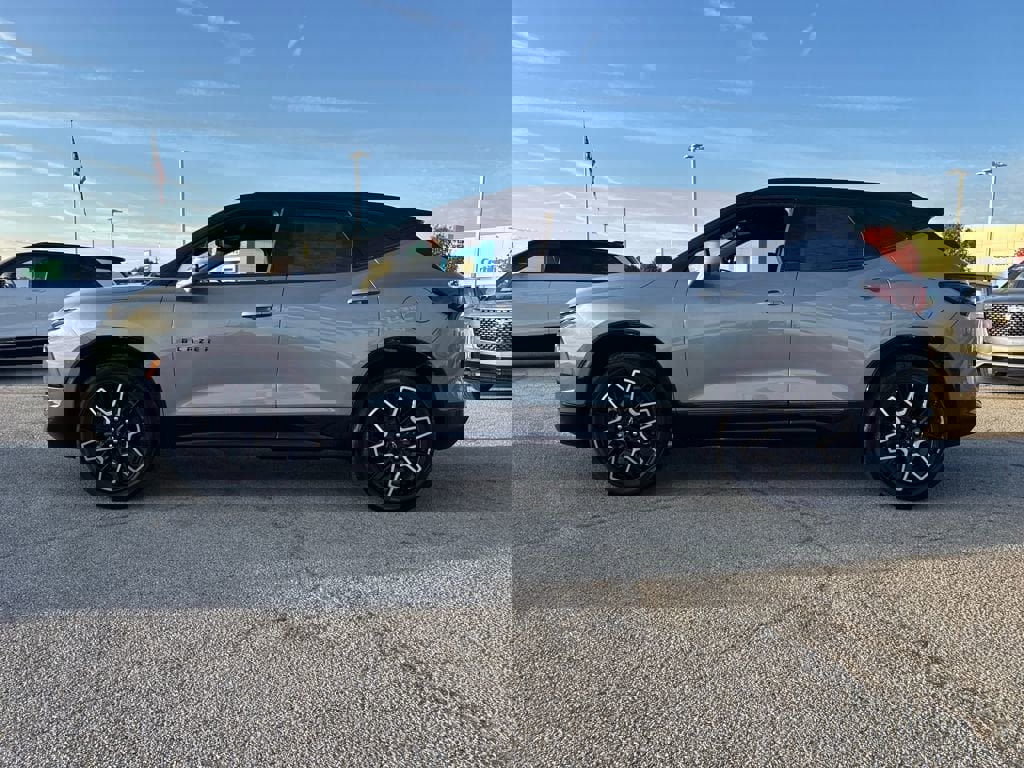 New 2025 Chevrolet Blazer RS w/ Driver Confidence II Package image 3
