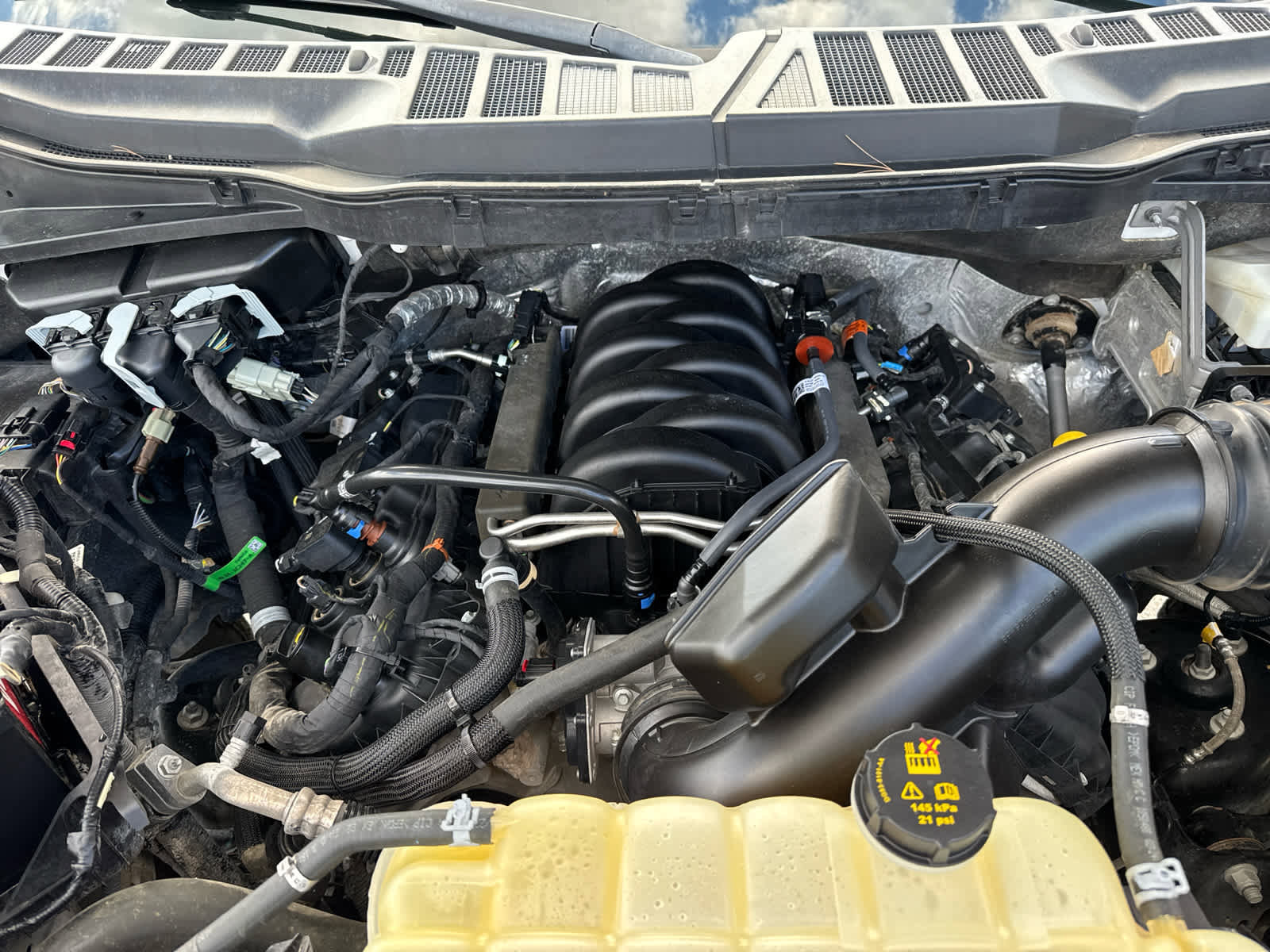 Used 2022 Ford F150 XLT w/ Equipment Group 301A Mid image 10