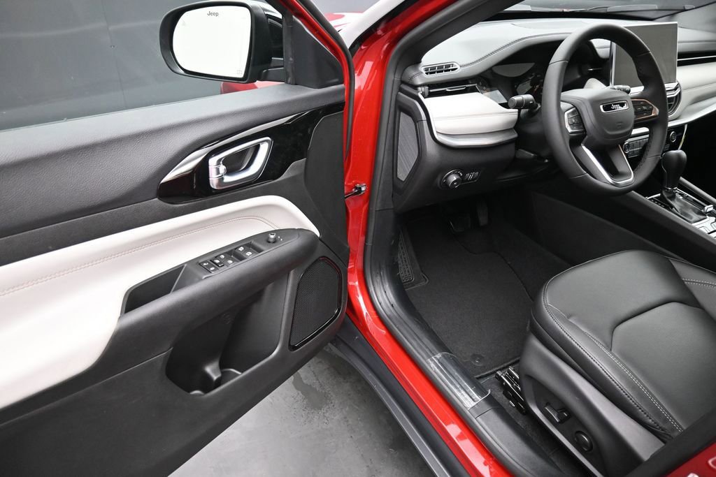 New 2026 Jeep Compass Limited AWD/4WD image 9