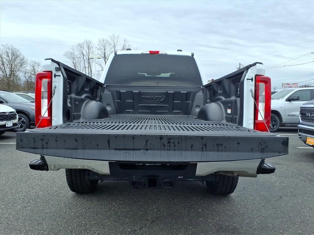 Used 2025 Ford F250 XLT w/ FX4 Off-Road Package image 18