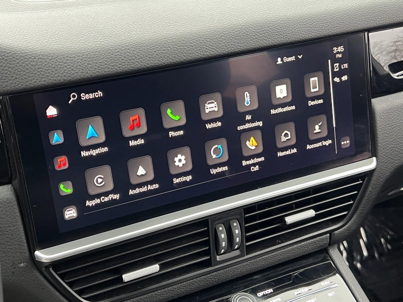 Certified 2023 Porsche Cayenne image 27