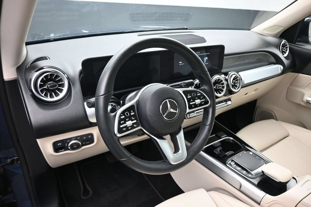 Used 2022 Mercedes-Benz GLB 250 4MATIC image 14