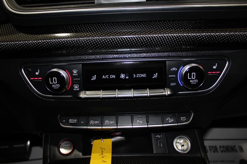 Used 2018 Audi SQ5 Premium Plus w/ Navigation Package image 22