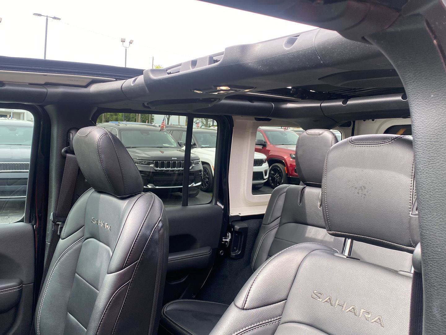 Certified 2023 Jeep Wrangler Sahara w/ Cold Weather Group image 10