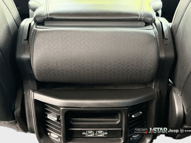 Used 2021 RAM 1500 Laramie AWD/4WD image 27