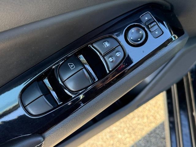 Used 2023 Nissan Altima 2.5 SV image 14