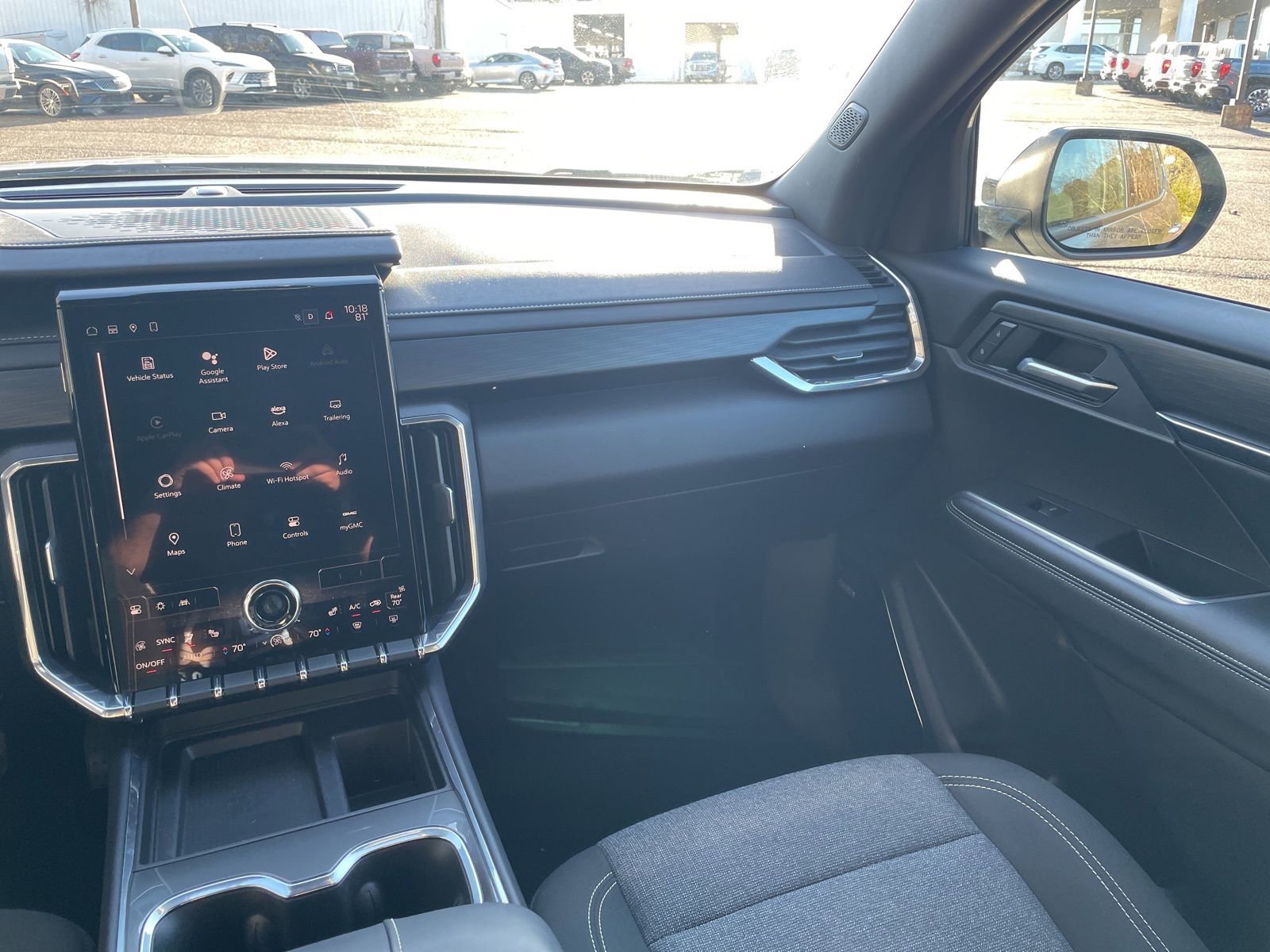 Used 2025 GMC Acadia Elevation image 22