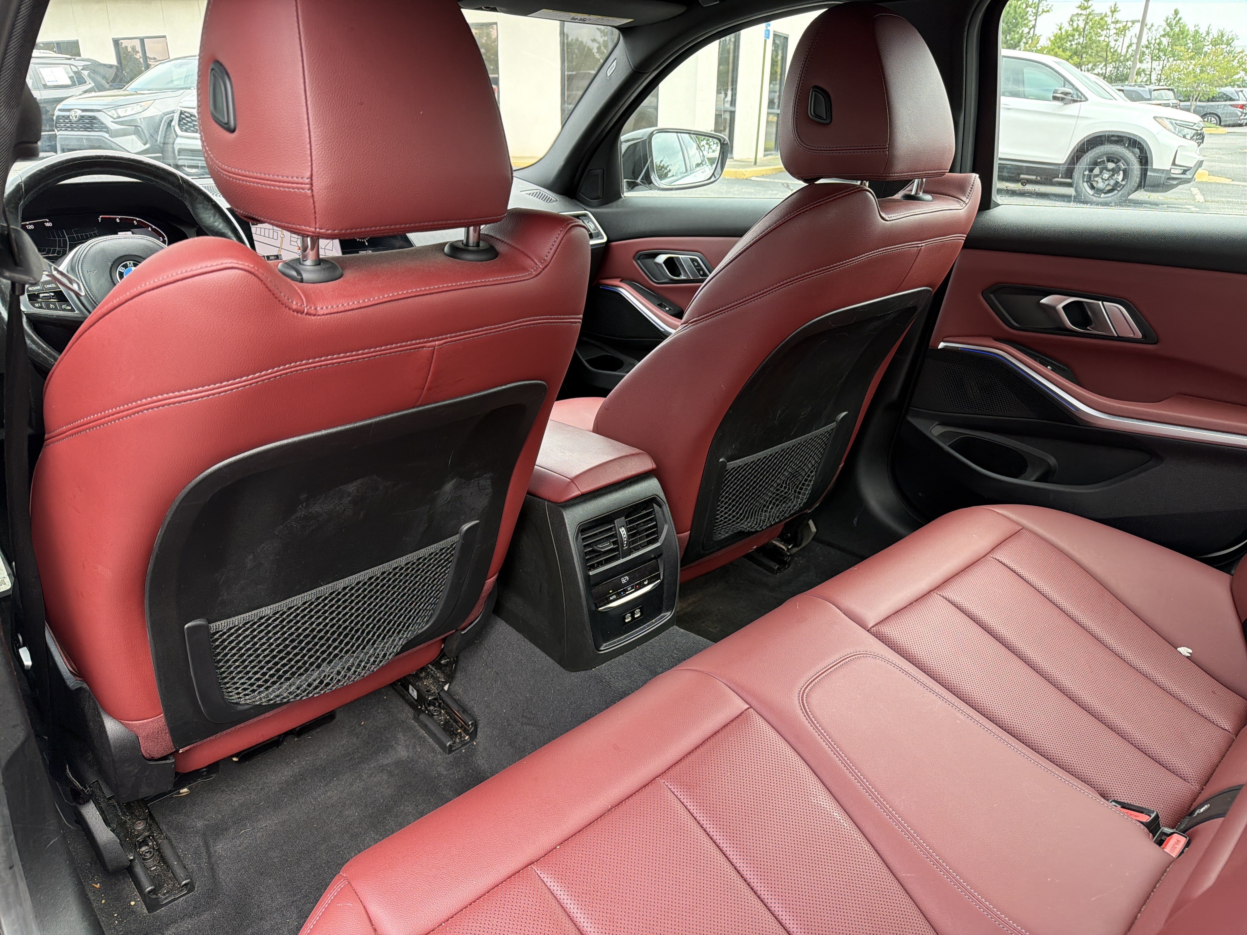 Certified 2022 BMW 330i Sedan w/ M Sport Package RWD image 19