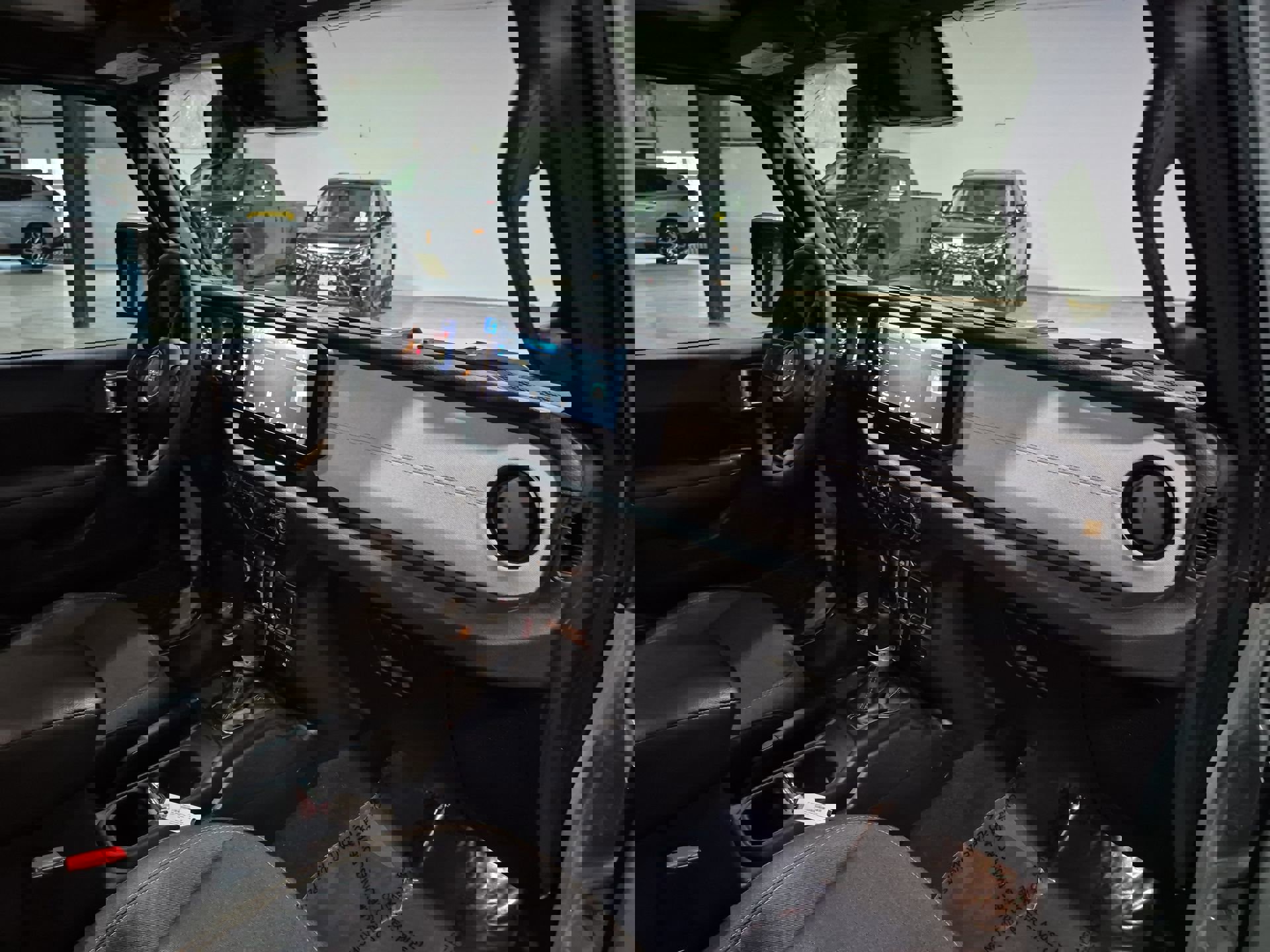 Used 2024 Jeep Wrangler Willys image 28