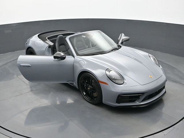Certified 2024 Porsche 911 Carrera GTS RWD image 28