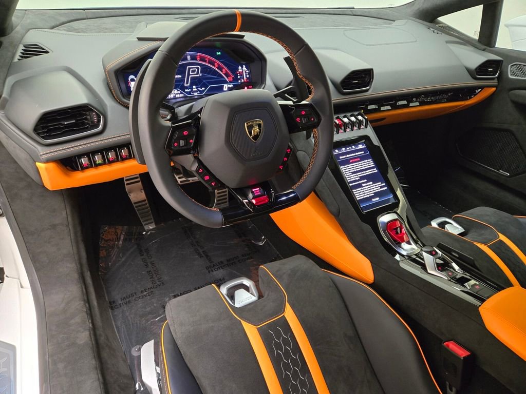Used 2023 Lamborghini Huracan Tecnica image 18