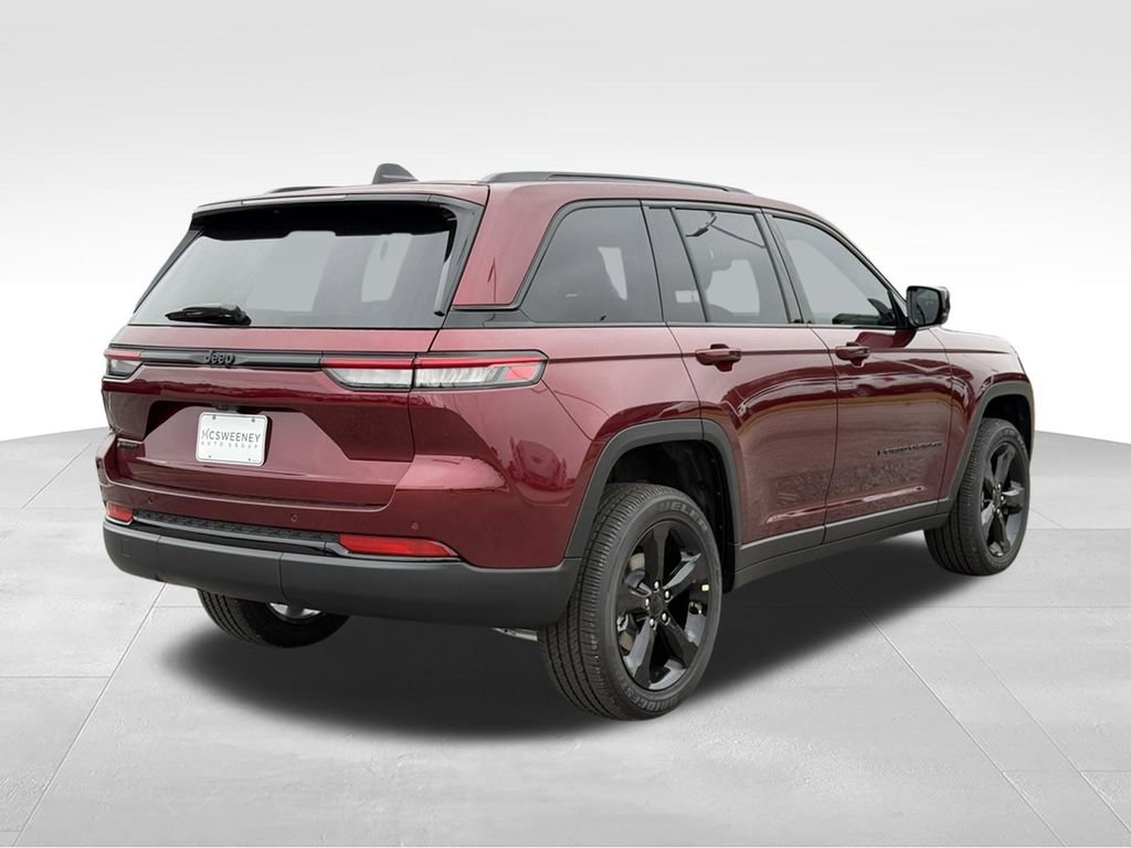 New 2025 Jeep Grand Cherokee Altitude RWD image 5