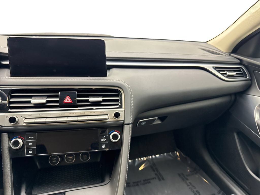 Used 2025 Genesis G70 2.5T RWD image 54