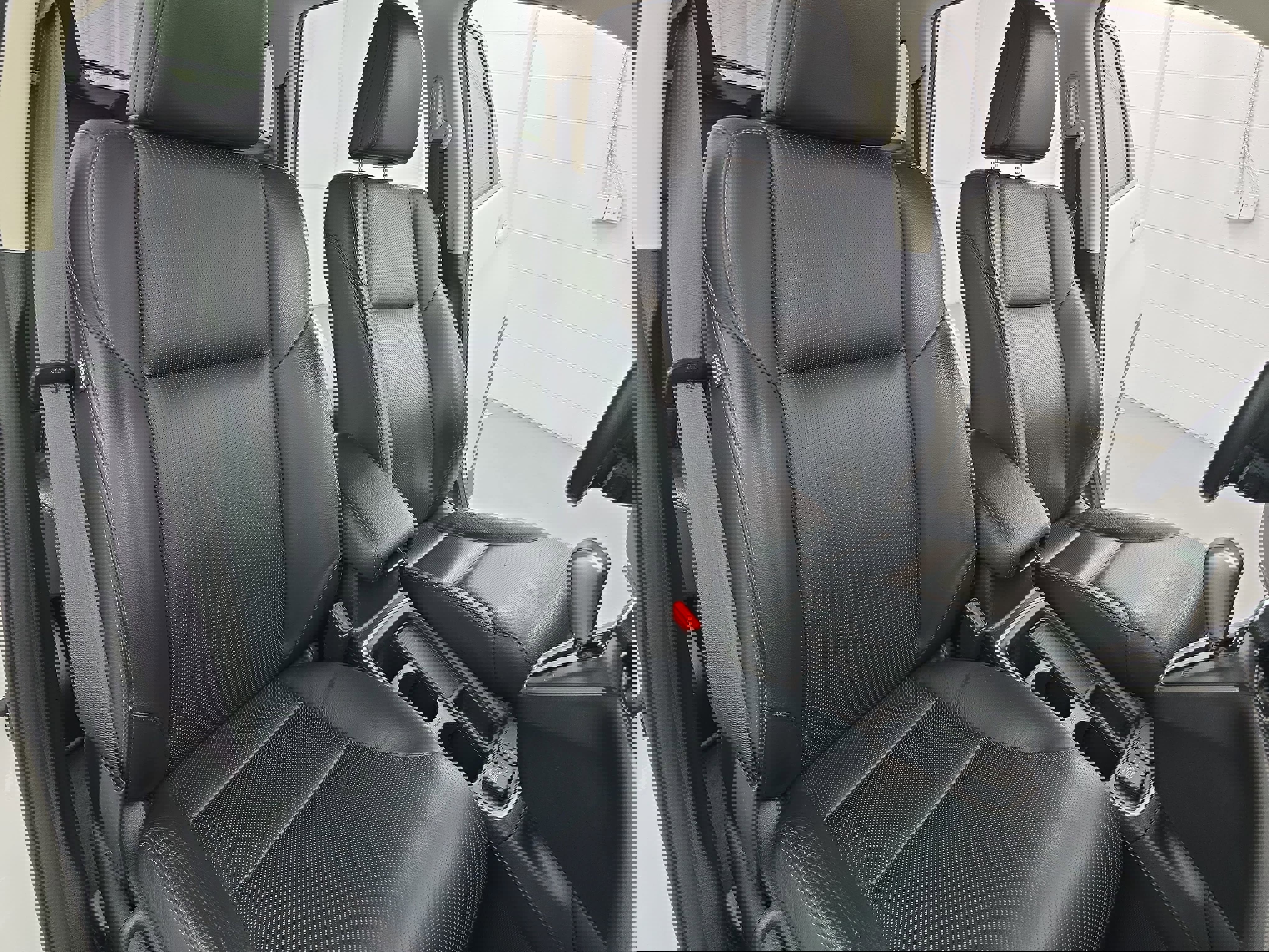 Used 2016 Honda CR-V Touring image 10