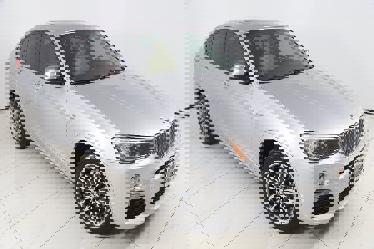 Used 2018 BMW X4 M40i image 17