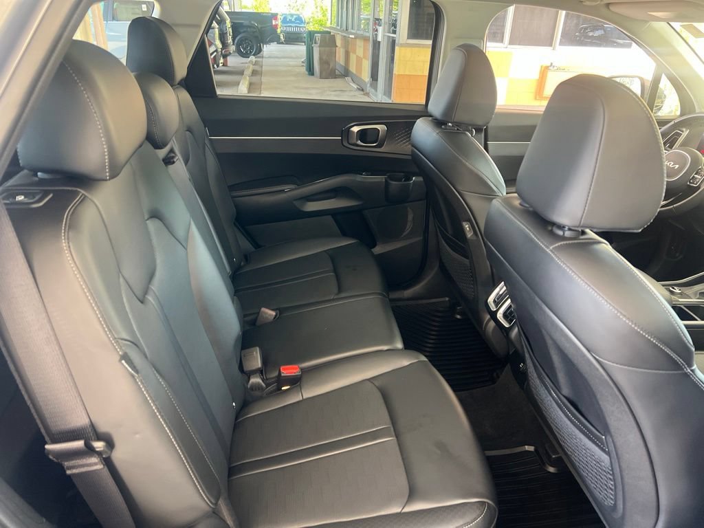 Certified 2025 Kia Sorento S w/ Panoramic Sunroof Package FWD image 14