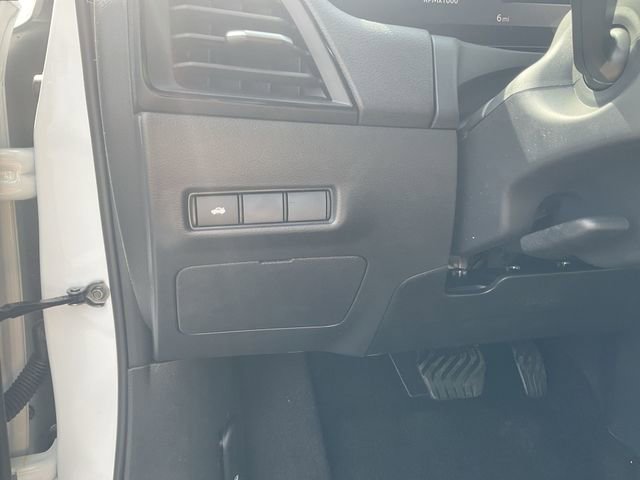 New 2026 Nissan Sentra SR w/ Floor Mat Package FWD image 17