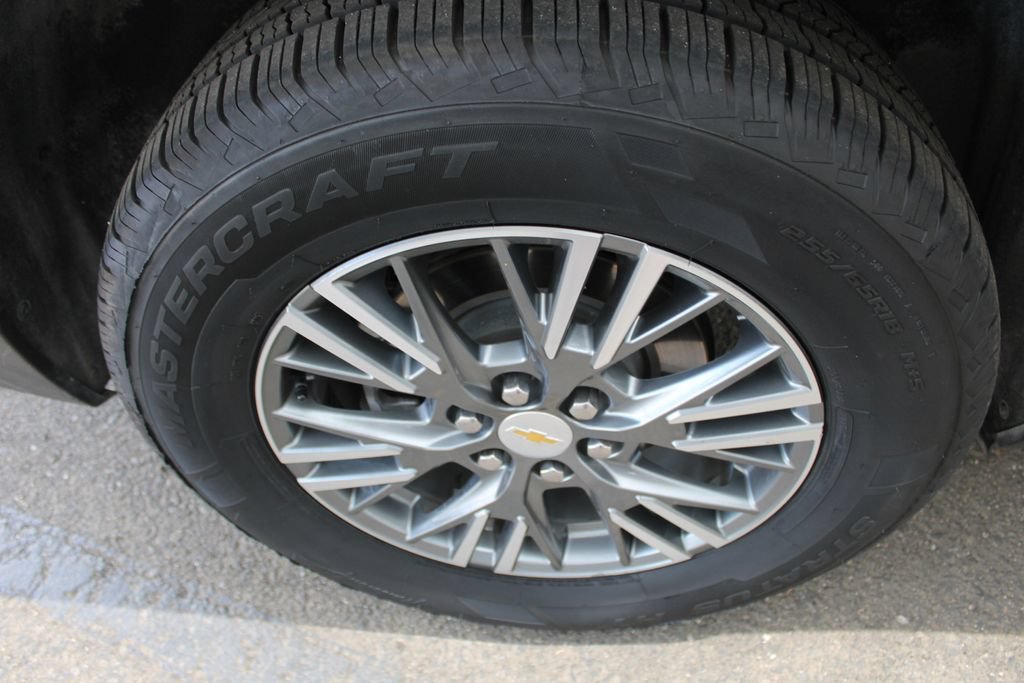 Used 2025 Chevrolet Traverse LT AWD/4WD image 63