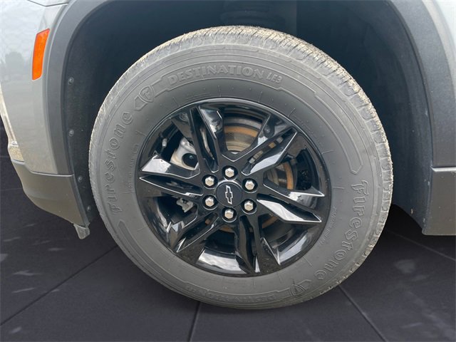 Used 2023 Chevrolet Traverse LS w/ Midnight/Sport Edition image 14