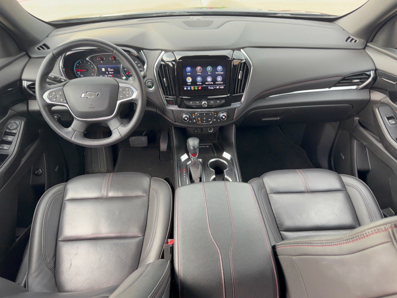 Used 2023 Chevrolet Traverse RS FWD image 17