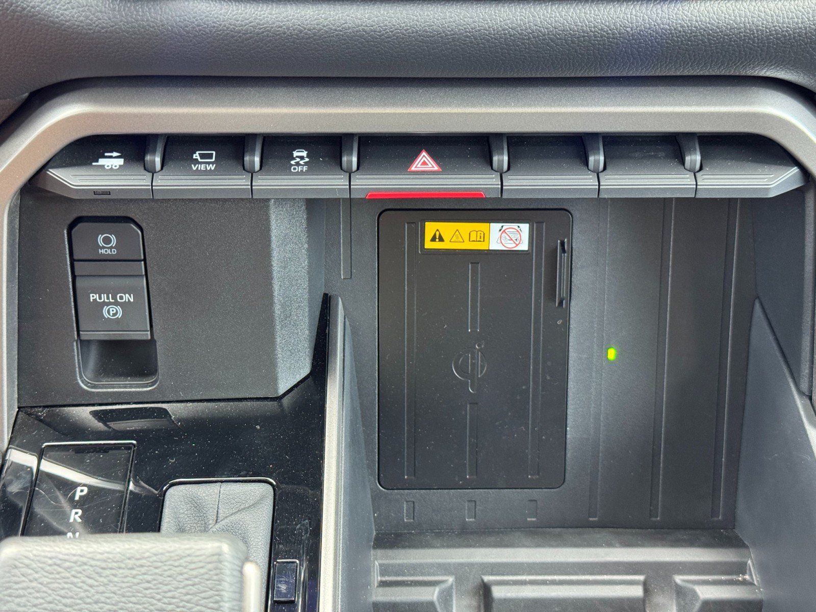Used 2024 Toyota Tundra Limited AWD/4WD image 31