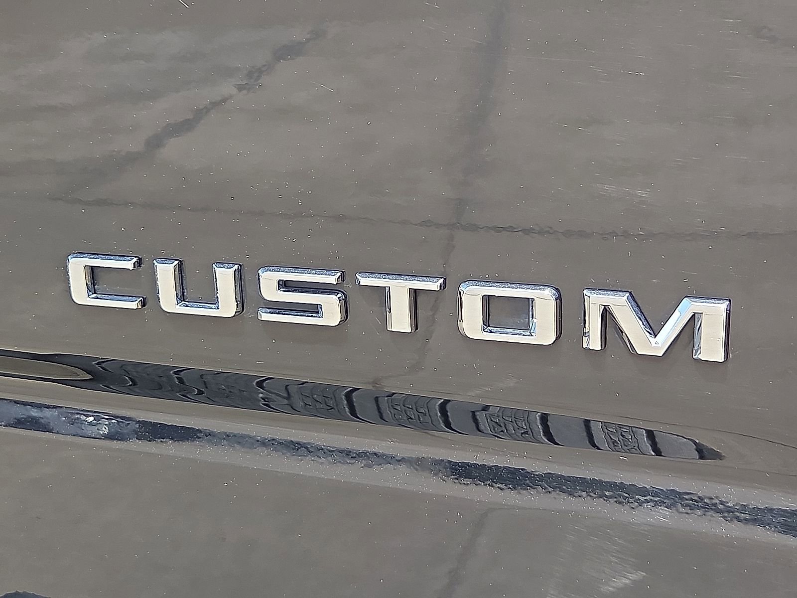 Used 2023 Chevrolet Silverado 1500 Custom image 9