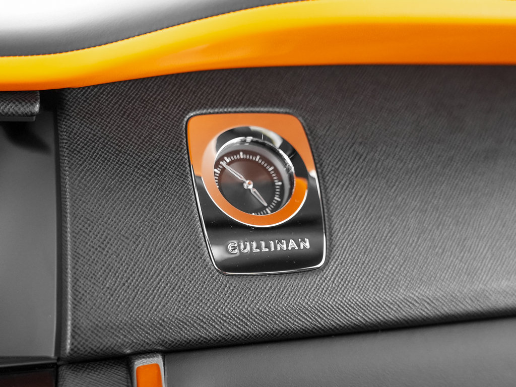 Certified 2024 Rolls-Royce Cullinan AWD/4WD image 25