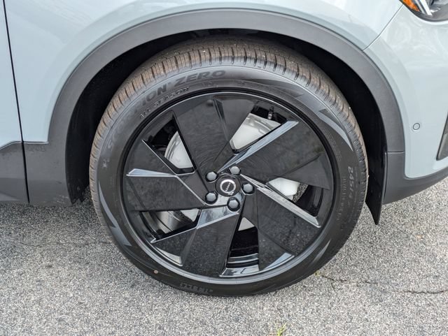 New 2026 Volvo XC40 B5 Ultra w/ Protection Package Premier AWD/4WD image 11