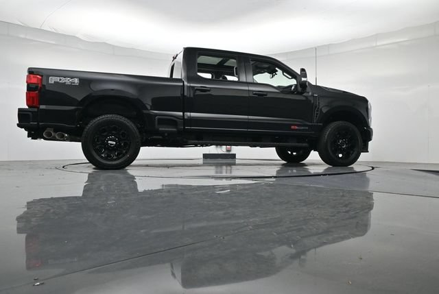 New 2026 Ford F250 Lariat w/ Black Appearance Package AWD/4WD image 39