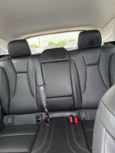 Used 2024 Buick Envision Preferred AWD/4WD image 17