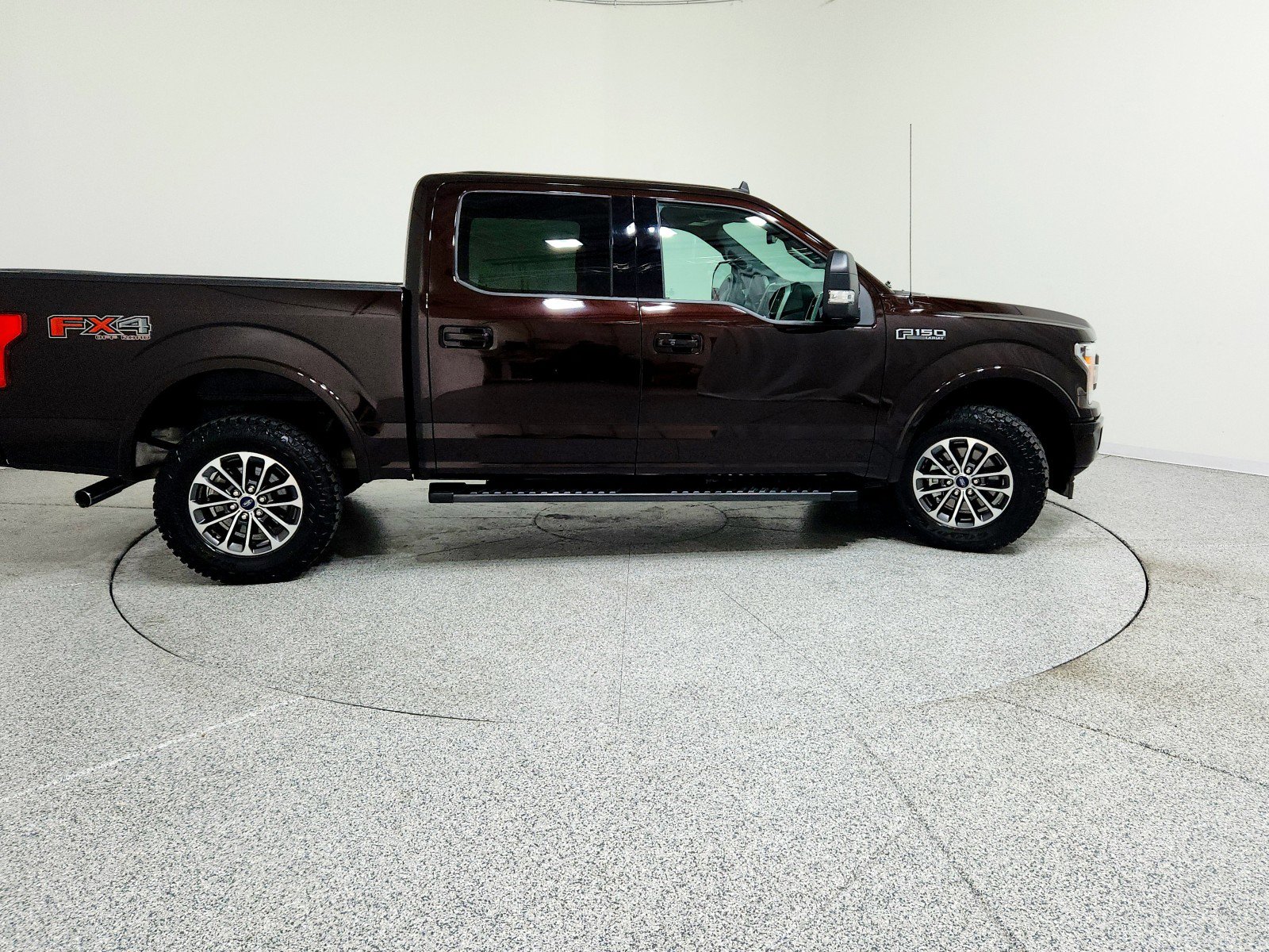 Used 2019 Ford F150 Lariat image 6