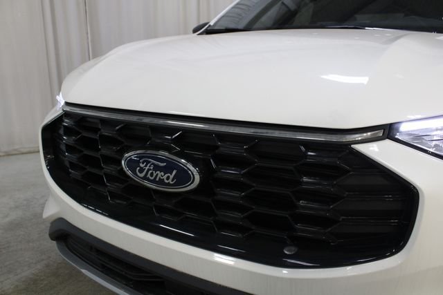 New 2026 Ford Escape ST-Line w/ Tech Pack #1 AWD/4WD image 30