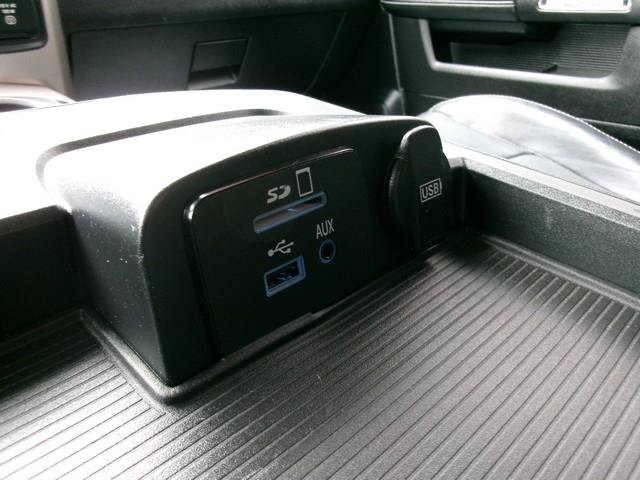 Used 2013 RAM 1500 Laramie w/ Convenience Group AWD/4WD image 14