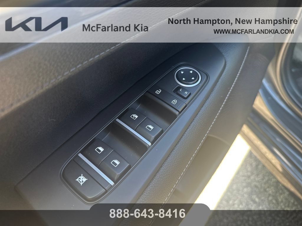 Used 2023 Kia Forte GT-Line w/ GT-Line Technology Package FWD image 12